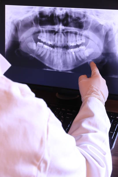 Best Emergency Broken Tooth Repair in Apache Junction, AZ